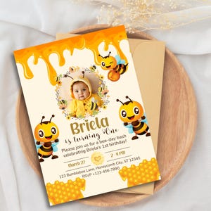 Aanpasbare bij verjaardagsuitnodiging, schattige babymeisje uitnodigen, bewerkbare leeftijd, foto, afdrukbare feestkaart, 1e verjaardag, instant download, A109