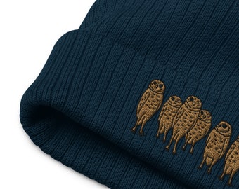 Geborduurde Burrowing Owls-beanie: gerecyclede gebreide uilenmuts