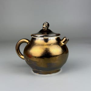 Golden Luster Teapot with Skull Knob | 170 ml | Handmade Ceramic Teaware | Gothic Metallic Pot