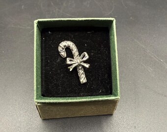 Pewter Presence "Diamond Cut" Christmas candy cane pin.
