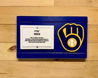 Milwaukee Brewers picture frame holds 4"x6" photo, decor