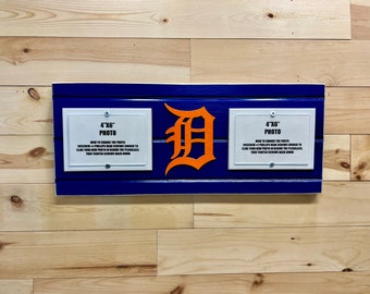 Detroit Tigers old english D picture frame holds 2 4"x6" photos decor