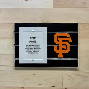 San Francisco Giants picture frame holds 5”x7” photo, decor