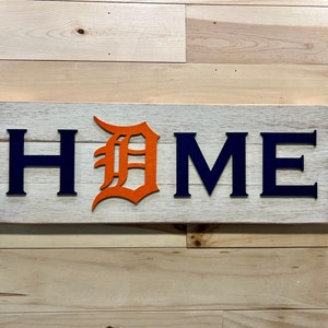 Old English D Detroit Tigers HOME plaque, sign image 1