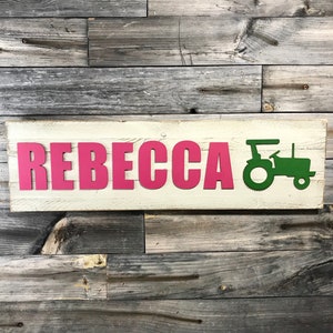 Placa de NOME do trator verde e rosa (Cores John Deere), placa