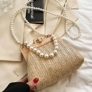 Bolso de mano vintage con marco de madera y perlas de imitación, bolso de mano con cuentas, bolso de mano con cuentas color marfil, bolso de mano con cuentas blancas, bolso de fiesta, bolso elegante, bolso de verano, bolso de paja