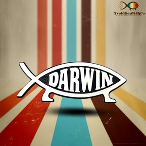 Könnte beinhalten: Ein schwarz-weißes fischförmiges Symbol mit dem Wort "DARWIN" darin. Das Symbol ist eine Parodie auf das christliche Fischsymbol.