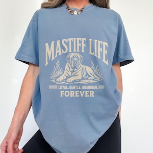 English Mastiff Dog Mastiff Lover Gift Dog Owner Apparel Gentle Giant Dog Tee Mastiff Mom Present Mastiff Dad Apparel Old English Mastiff Blue Jean