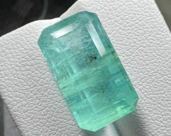 10ct | Natural Green Emerald Faceted | Chitral Pakistan - Loose Gemstone - Gift - Gem Quality - Rare