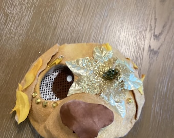 A “Golden” Retriever Therian Mask