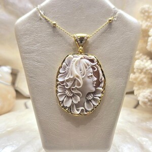 Gold Cameo Pendant Necklace – Shell Cameo Jewelry for Women, Handmade Italian Gift in 925 Sterling Silver, Victorian Style Pendant