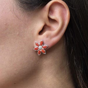 Rote Koralle Ohrstecker Handgemacht – Floral Vergoldete Ohrringe für Frauen – Italienischer Schmuck Geschenk Jahrestag Geschenk Elegant