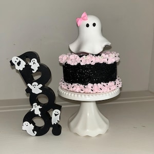 Pink Glitter Halloween Fake Cake: Ghost Decor