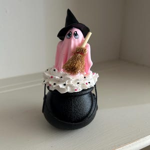 Halloween tiered tray decor/ Pink Halloween/ Pink ghost/ Halloween decor/ Halloween pink ghost/ witch decor/ ghost decor