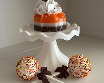 fake fall dessert/ faux pumpkin pie/ faux fall tiered tray decor/ fake fall pumpkin dessert/ Thanksgiving/ Thanksgiving dessert/ fake bake