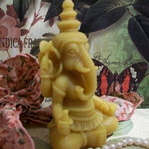 Free USA Shipping Hindu Lord Ganesha Ganesh Beeswax Candle God image 2