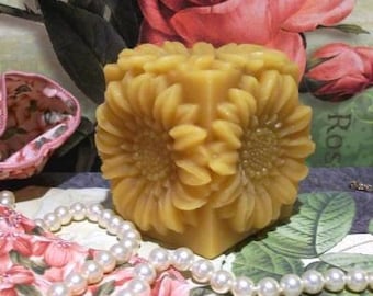 Free USA Shipping Beeswax Daisy Sunflower Square Pillar Candle