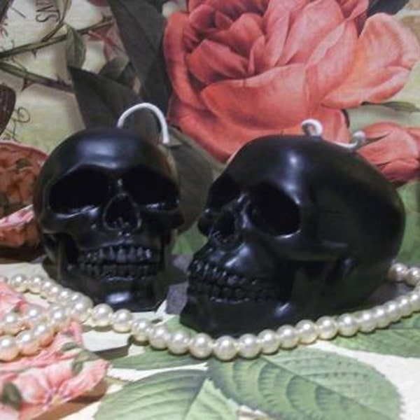 Free USA Shipping Black Beeswax Skull Candle