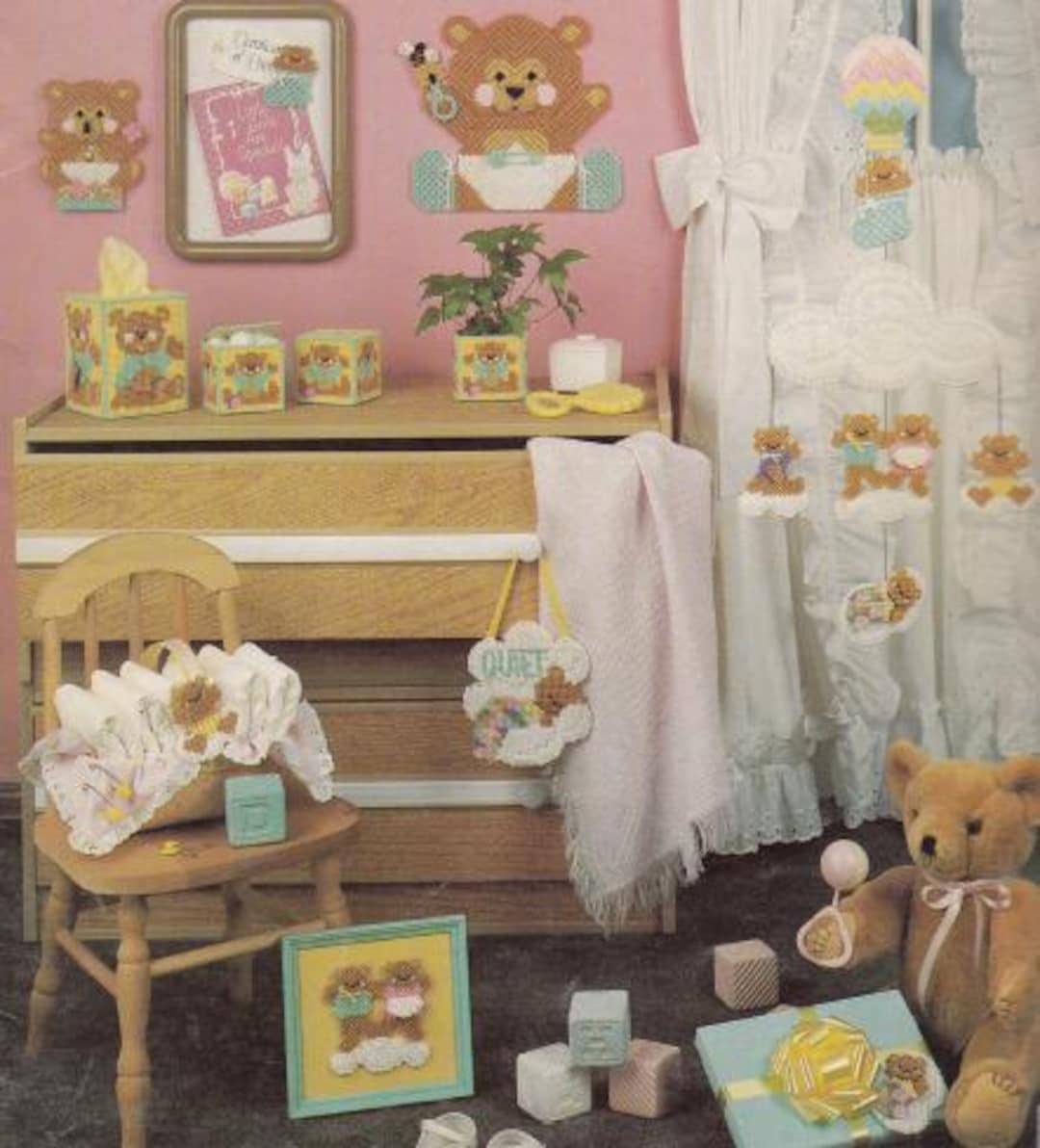 ビンテージ PDF プラスチック キャンバス パターン - 赤ちゃんクマの