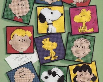 Vintage PDF plastic canvas pattern - character magnets