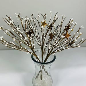 14” White Pip Berry Stem with Rusty Stars, Rustic Floral Pick, Farmhouse Primitive Decor