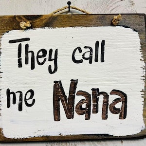 Hand Painted Nana Sign Rustic Wood Wall Decor Gift for Grandma Mother’s Day Farmhouse Style
