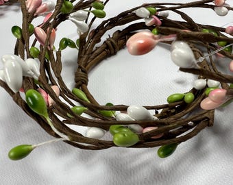Easter Pip Berry Candle Ring: Pastel Spring Decor (2.5&quot;)