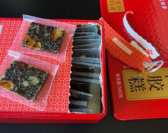 E-Jiao Torte di semi di sesamo Datteri Noci confezionate singolarmente 500 g 山东东阿阿胶枣糕铁盒装