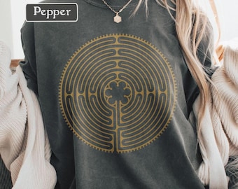 Camiseta Laberinto, Camiseta Geometría Sagrada, Camiseta Colores Confortables, Camiseta Gráfica Laberinto de Chartres, Camiseta Yoga Meditación, Camiseta Unisex Vintage