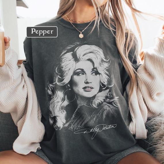 Dolly Parton Shirt, Vintage Dolly T Shirt, Country Music Shirt, Retro Dolly Graphic Tee, RIP Dolly, Western Country Singer Comfort Colors