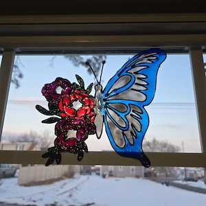 Sticker pour fenêtre papillons et fleurs