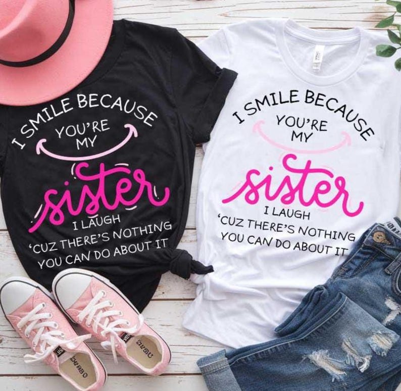 Tazza Personalizzata 'I Smile Because You're My Sister' – Idea Regalo Per Sorella Dal Fratello