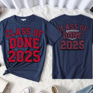 Letras de graduación de la clase universitaria, SVG PNG, archivo de corte para estudiantes de último año de 2025, descarga digital de estilo universitario para camisetas, calcomanías y regalos de Cricut.
