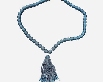 Collar vintage de los años 70 con borla forrada en satén