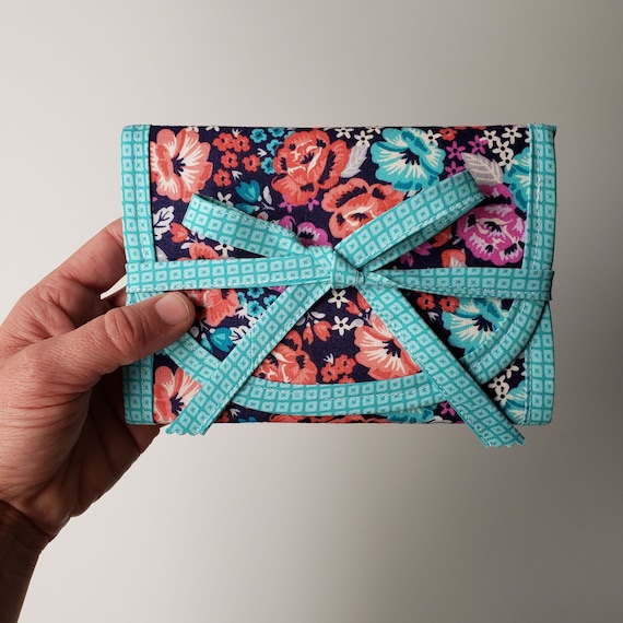 Tri-Fold Needle Case Pattern Download