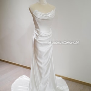 Selene | Minimalist Satin Off-Shoulder Corset Wedding Dress with Sheer Cape