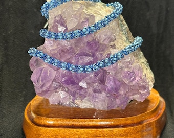 Collar de cuentas hechas a mano