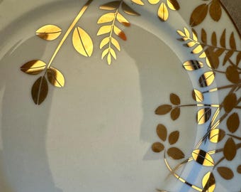 Beautiful Woodlands White and Gold Plate Set from MOMA 1of 2
