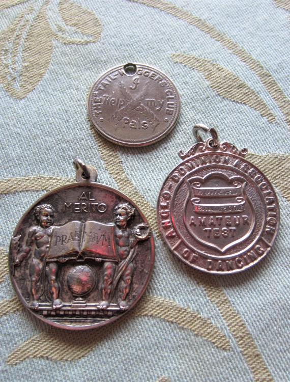 Antique Silver Tail Waggers Club Medal - image 4