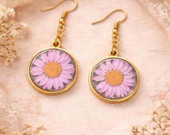 Real Daisy Resin Earrings | Gold Dangle Floral Earrings | Real Flower Jewelry | Feminine Handmade Gift for Her