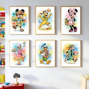 Puede incluir: Un juego de tres tazas de cerámica con acabado mate y moteado. Las tazas son de color crema, gris claro y gris oscuro. Cada taza tiene un diseño simple y minimalista.