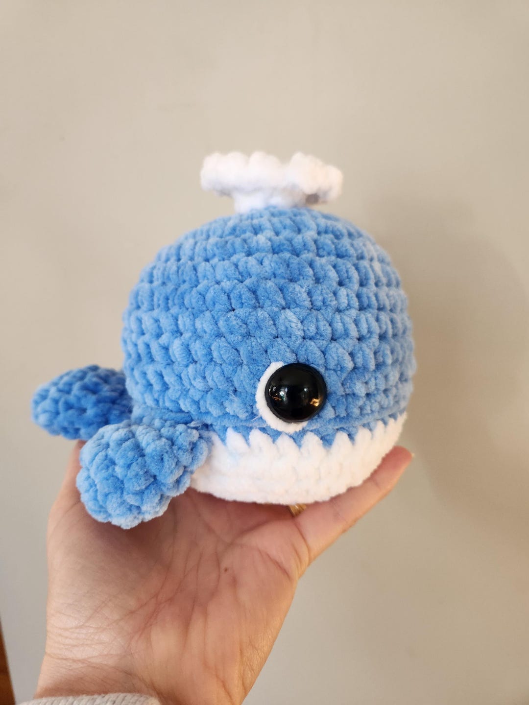 かぎ針編みの注ぎ口付きぬいぐるみクジラ - あみぐるみ - Etsy 日本