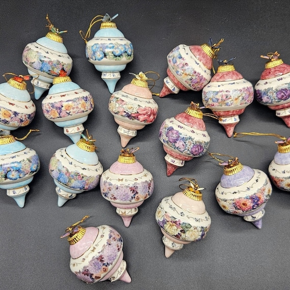 Bradford Editions Lena Liu Ornaments – Floral Inspirations Porcelain Set of 16 – Victorian Christmas