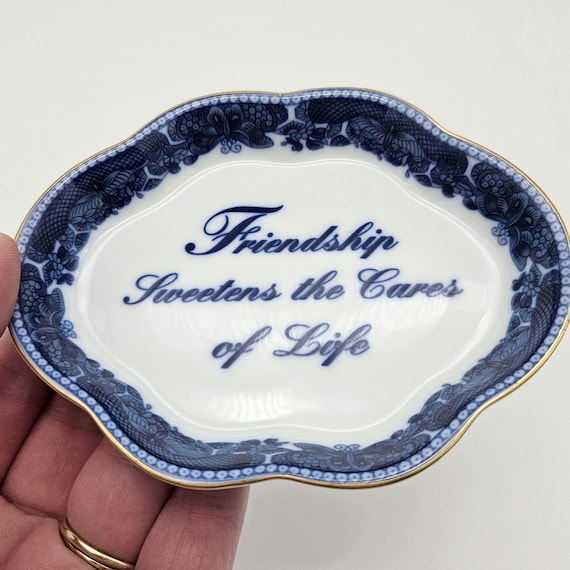 Vintage Mottahedeh Friendship Trinket Dish – Blue and White Porcelain Catchall