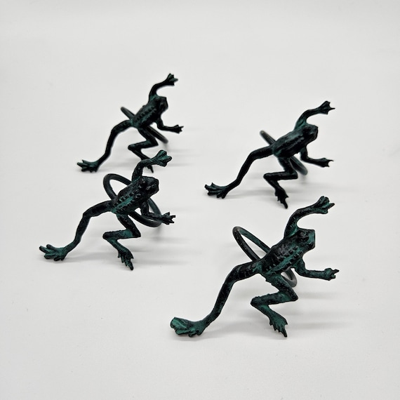 Vintage Verdigris Frog Napkin Rings – Cast Metal Set of 4
