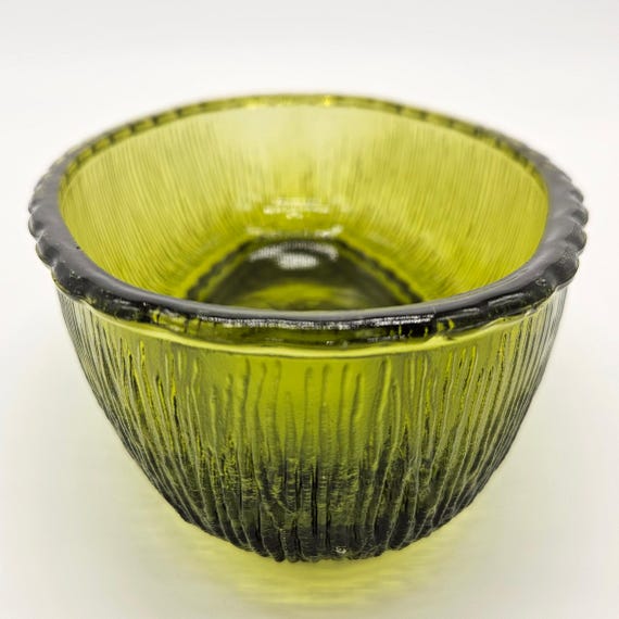 FTD 1975 Avocado Green Oval Glass Planter or Bowl – Bark Texture – 9.5” Mid-Century Catchall