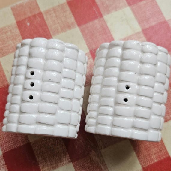 White Ceramic Corn Cob Salt & Pepper Shakers — Harvest, Thanksgiving Table Setting, Cottage Farmhouse Kitchen