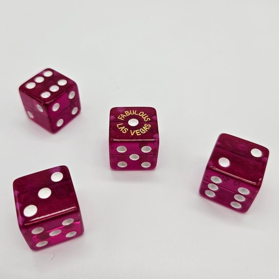 Vintage “Fabulous Las Vegas” Souvenir Dice Set – Magenta / Pink w Gold Engraved Fabulous Las Vegas – Set of 4 in Clear Case