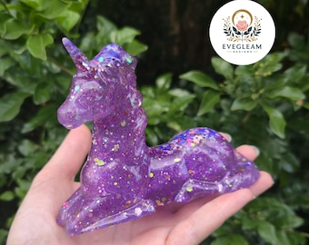 Figura de unicornio majestuoso