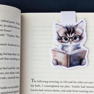 Bookish Cat Magnetic Bookmark Cute Kitten Reading a Book Magnet Cat Lover Gift Magnetic Page Marker for Readers and Students Book Club Favor